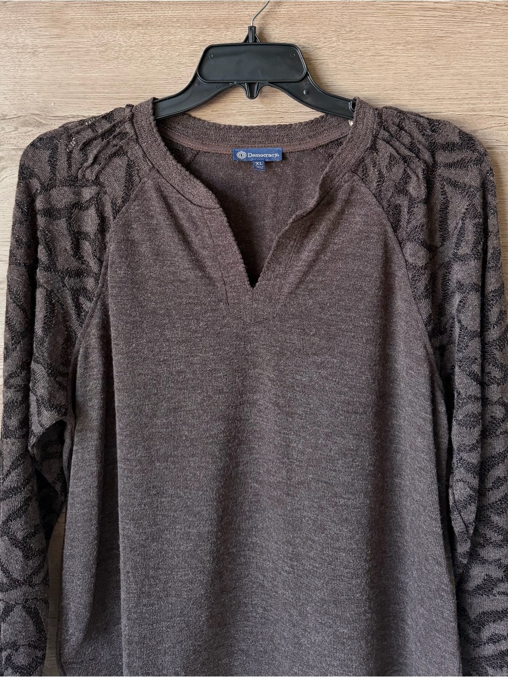Democracy XL Heather Espresso Mixed Media Lace Sleeve Top NWT - Picture 8 of 16